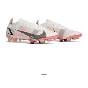 Nike-Mercurial Vapor soccer cleats size: US 7